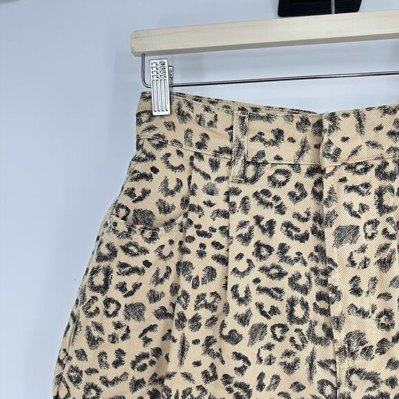 Free People Dogtown Cut Off Shorts 25 Raw Hem High Rise Cheetah Baggy 90s Boho - Picture 9 of 10